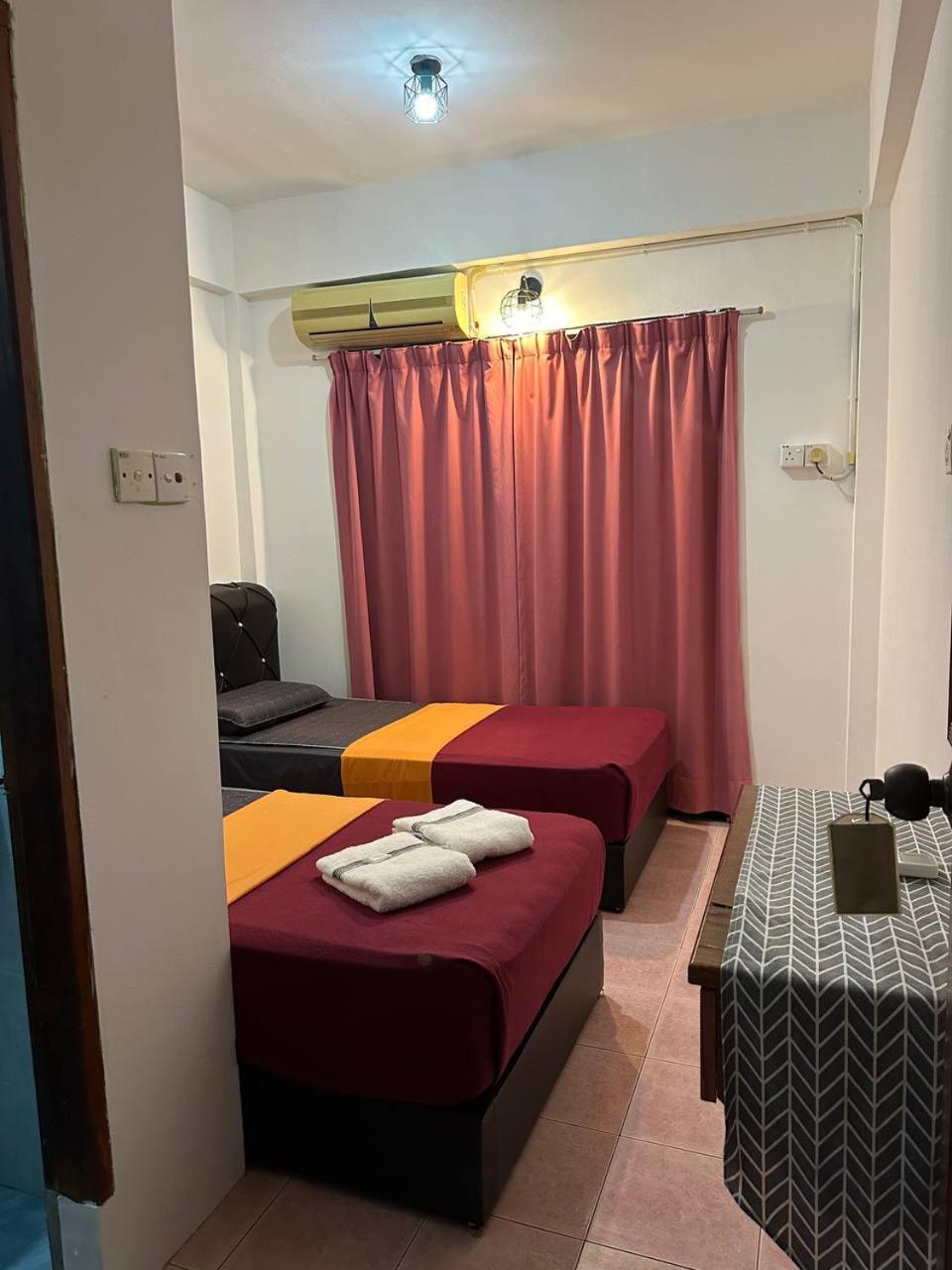 Teresek View Motel Kuala Tahan Eksteriør billede